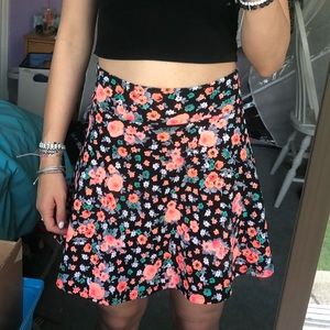 Floral Patterned Mini Skirt